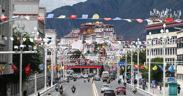 Lhasa prepares celebrations of 60th founding anniversary of Xizang Autonomous Region