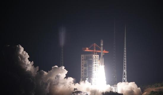 China launches low Earth orbit satellite group