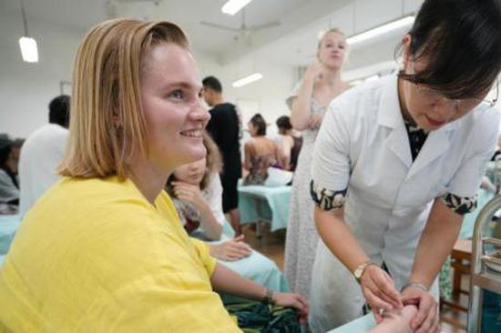 Jiangsu Hengrui gets conditional approval for new cancer drug