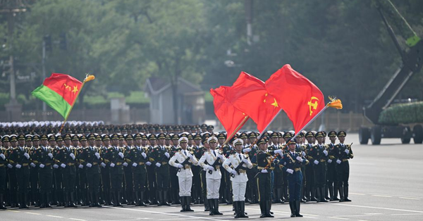 PLA guards of honor formation marches through Tian'anmen Square