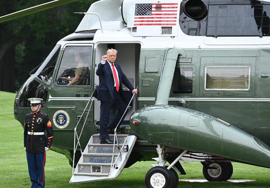 Trump departs for state visit to Britain