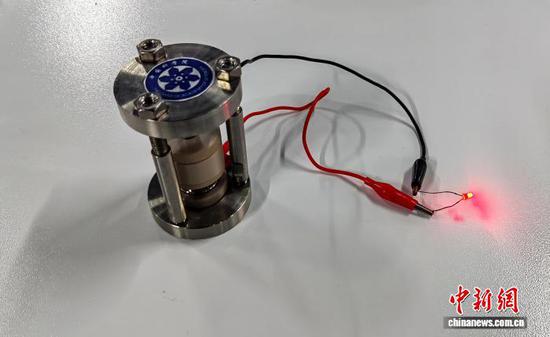 Chinese scientists unveil world's first hydrogen anion battery prototype