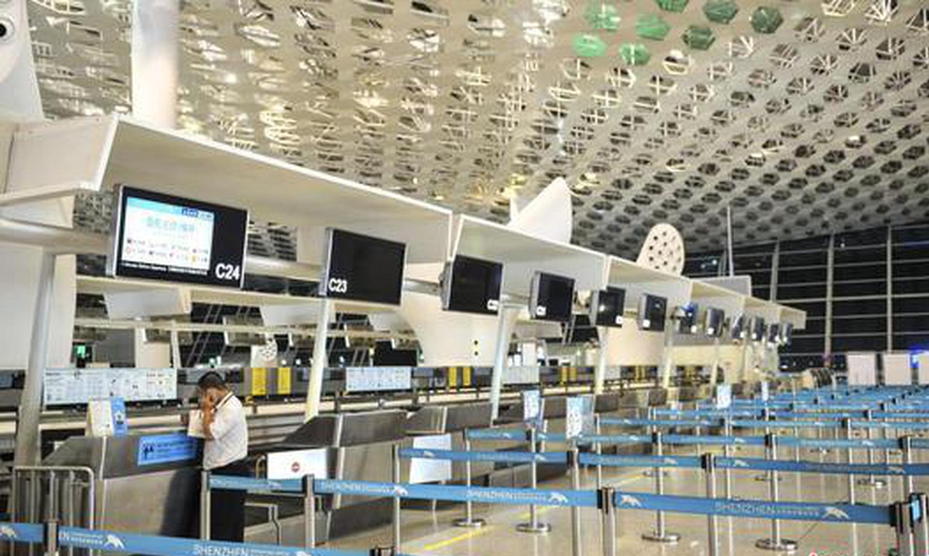 Shenzhen airport logs record 1 million foreign entry and exit trips