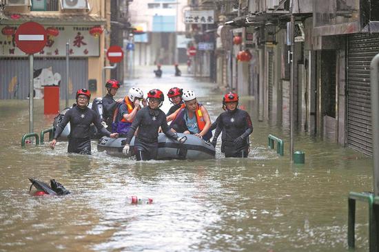 Typhoon Ragasa weakens after landfall in Guangdong