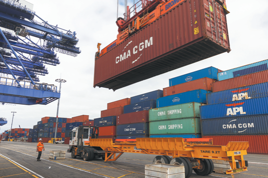 Trump slaps new U.S. tariffs on broad range