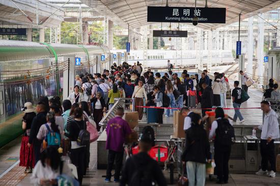 China bolsters social assistance system to prevent poverty relapse