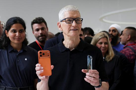 Apple CEO commits to increase investment and cooperation in China
