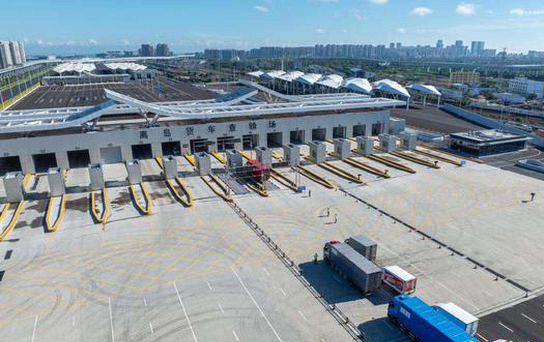 Hainan nears full customs clearance for free trade port