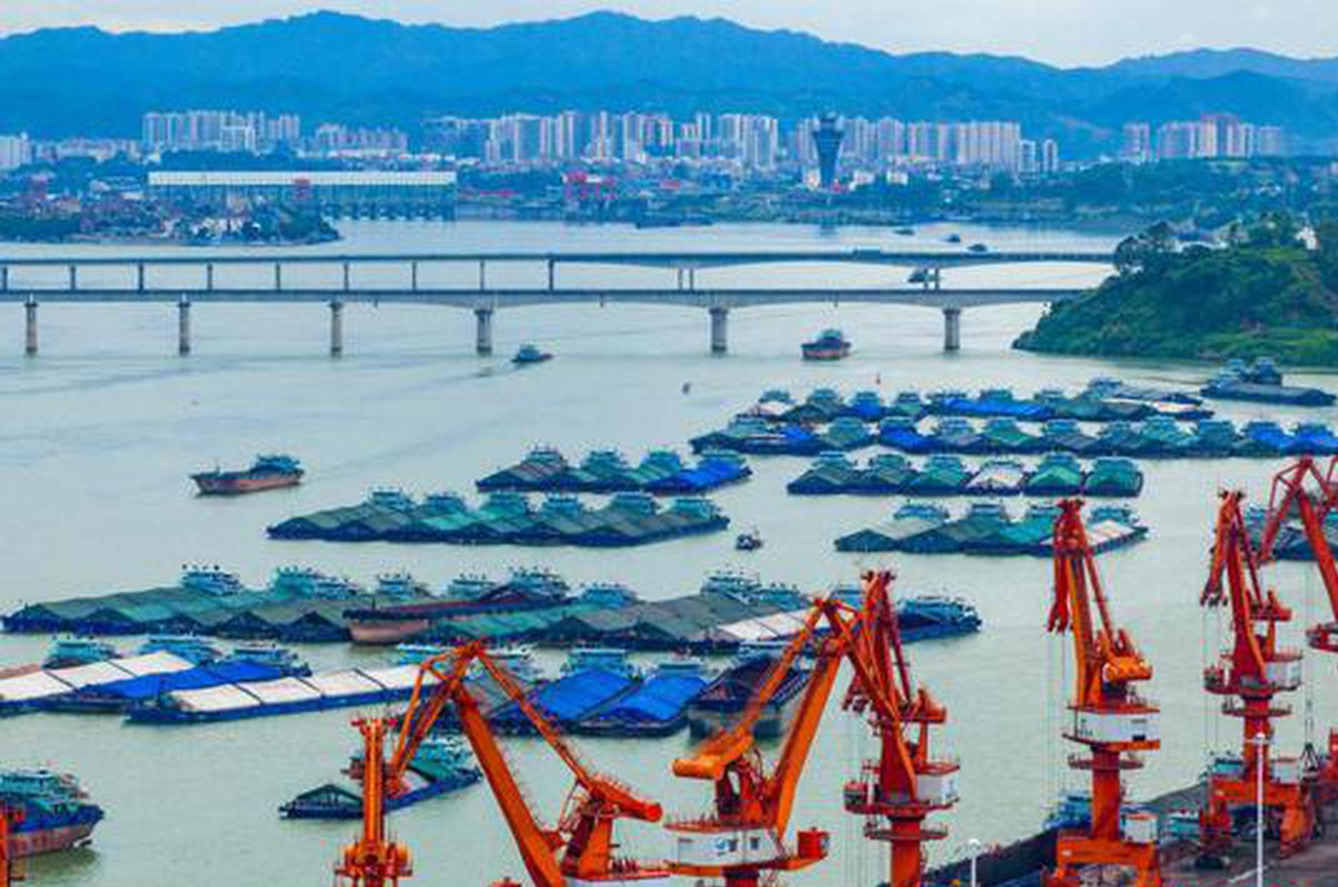 China's new 5-year plan lauded