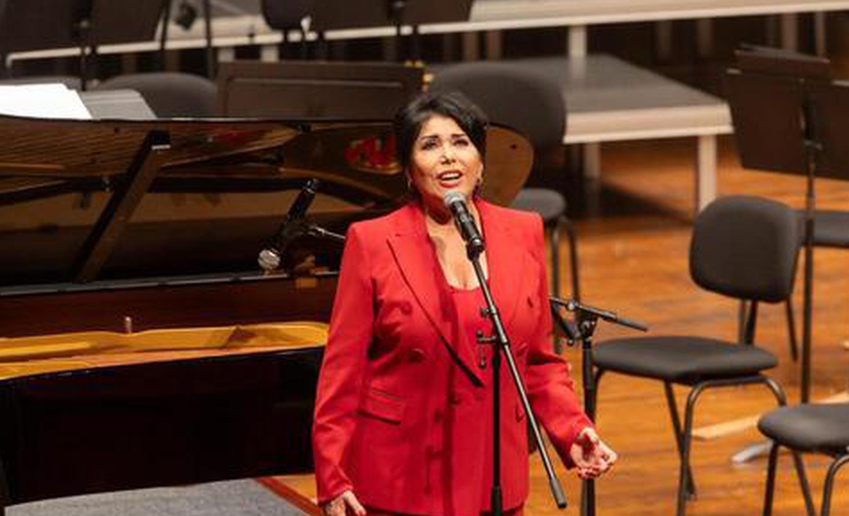 Renowned French singer Liane Foly looks forward to hold big tour in China