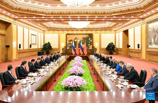 Chinese President Xi Jinping meets with Russian Prime Minister Mikhail Mishustin at the Great Hall of the People in Beijing, capital of China, Nov. 4, 2025. (Xinhua/Shen Hong)