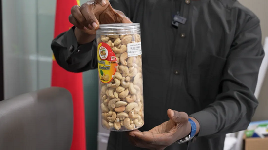 Nigeria's cashews are showcased at the CIIE. [Photo/CIIE Bureau]