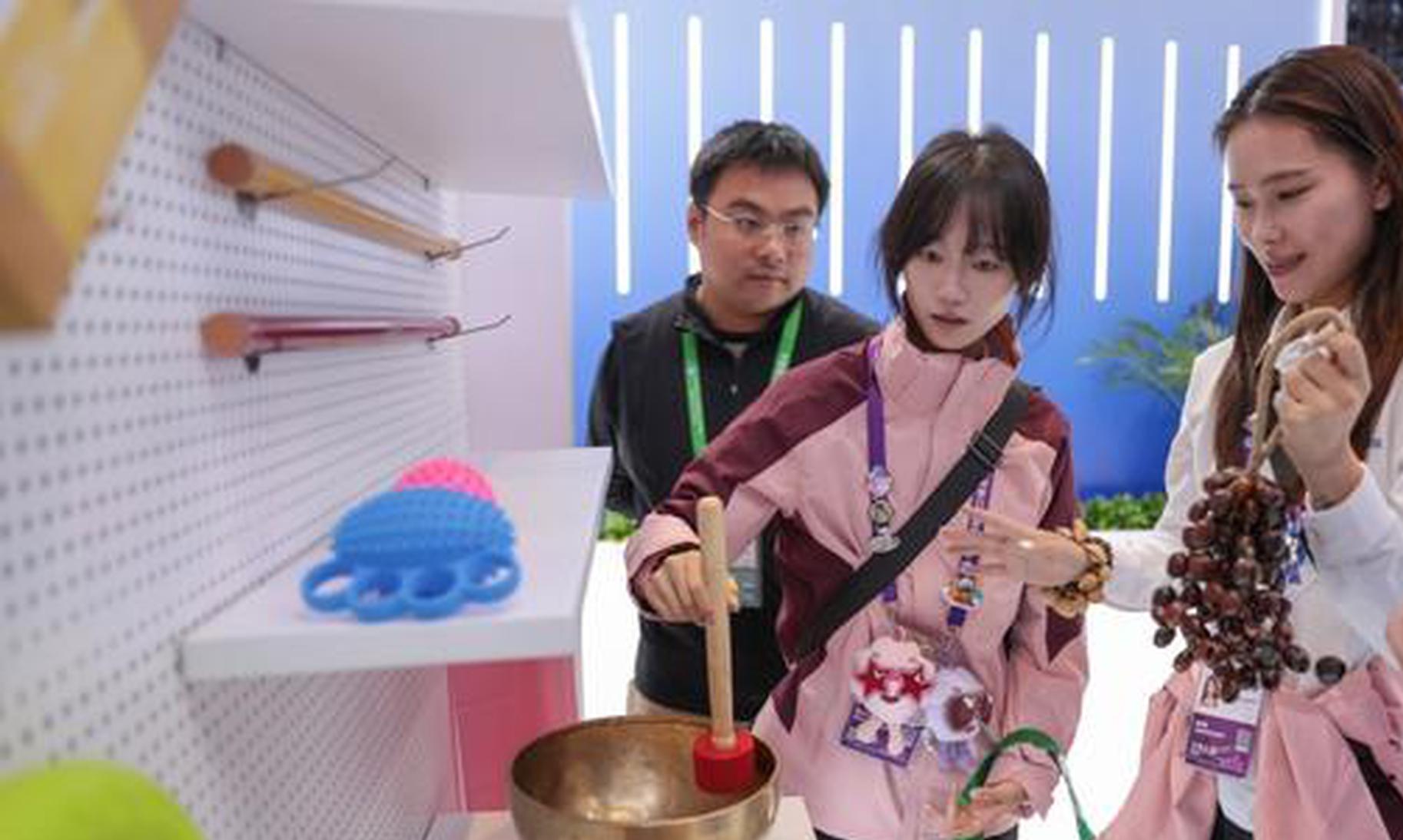 Thumbs-up to China for its life expectancy