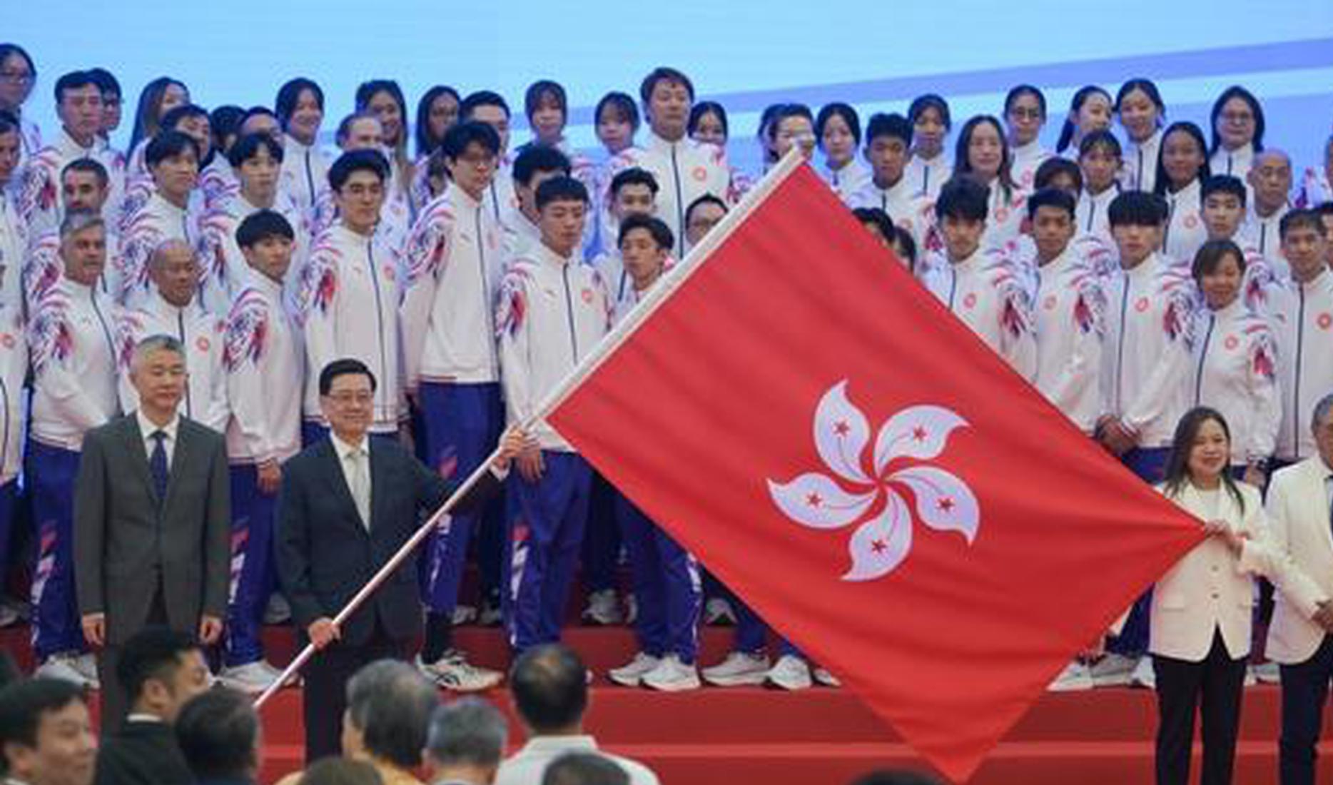 HKSAR chief executive denounces Takaichi's Taiwan remarks as 'extremely erroneous'