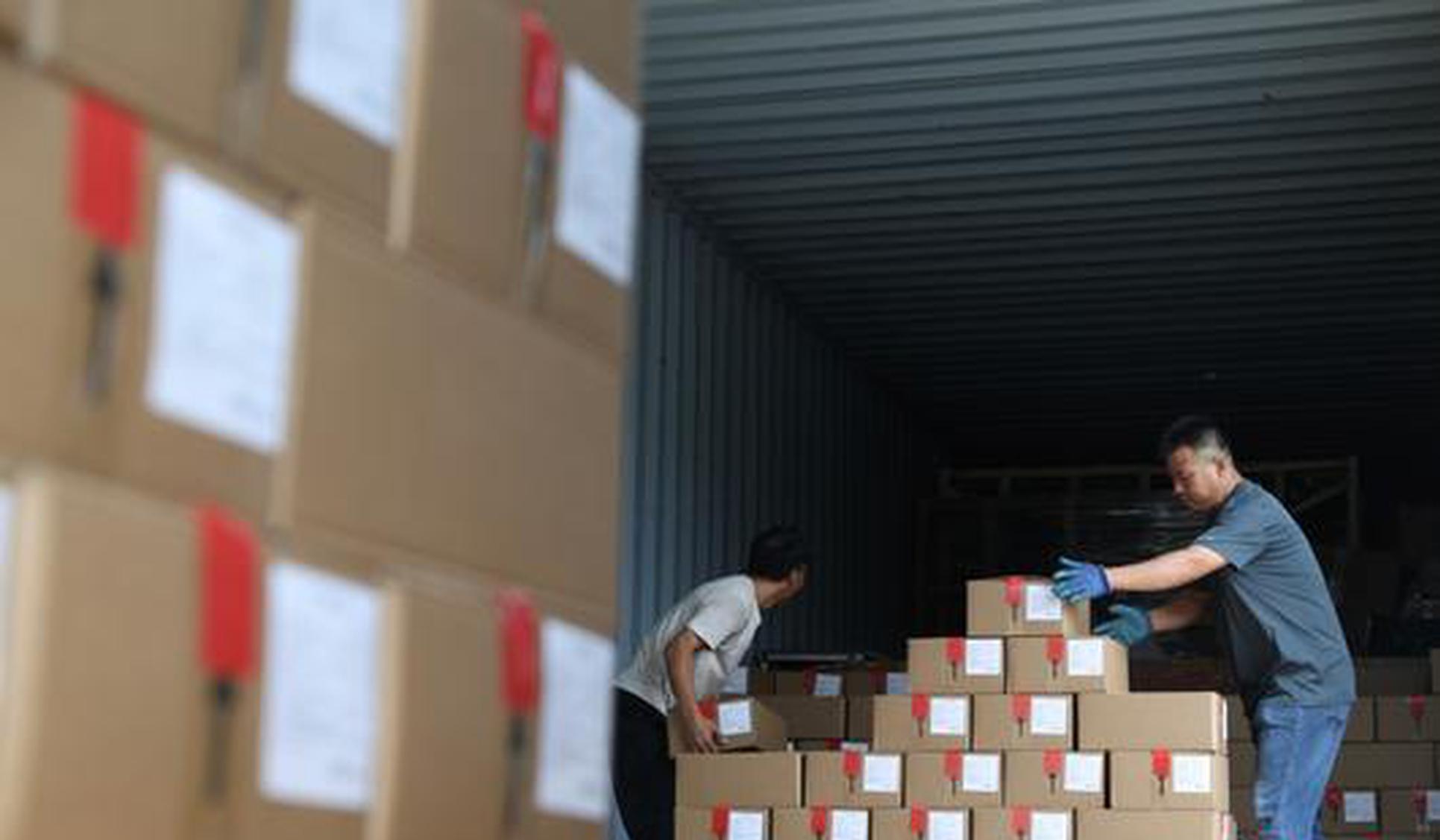 Parcel deliveries in China surpass 180 billion mark
