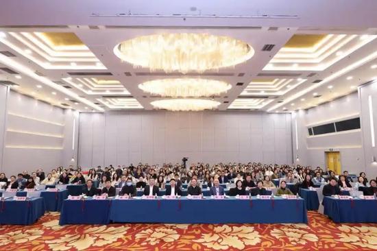 Academics address risks of AI misuse