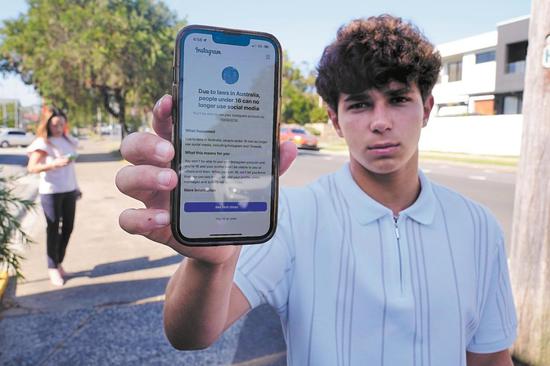 Social media ban kicks in for Australia's under-16s