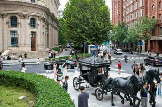 High five club of shopping in China