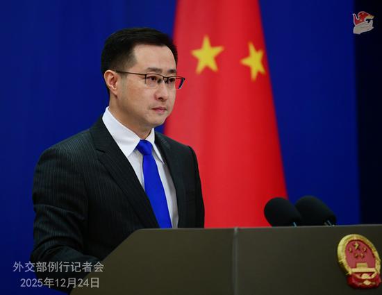 China opposes the U.S. slapping tariffs and going after Chinese companies: FM