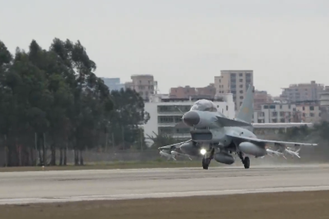 PLA Eastern Theater Command conducts drills on regional patrol, aerial confrontation, and information support in airspace to the southwest of Taiwan Island