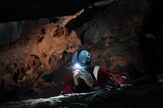 Chinese astronauts complete 1st cave survival training