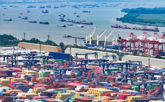 China's Yangtze River remains world's busiest inland waterway by cargo throughput