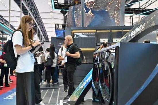 TCL to take controlling stake in Sony's TV, audio business