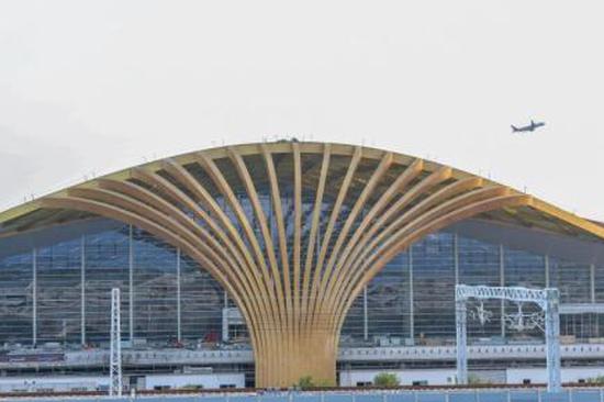 Foreign travelers fuel Hainan tourism