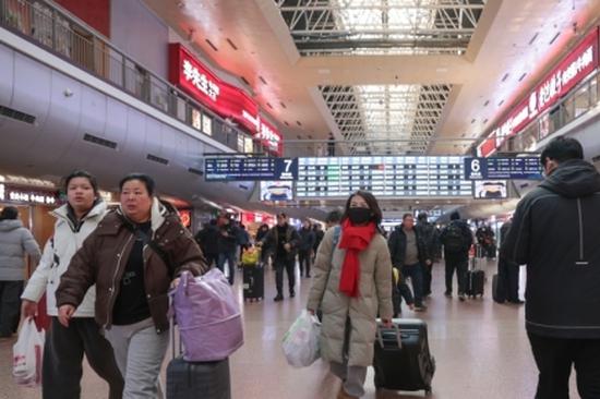 Beijing prosecutors enhance contribution to urban development, people's livelihoods