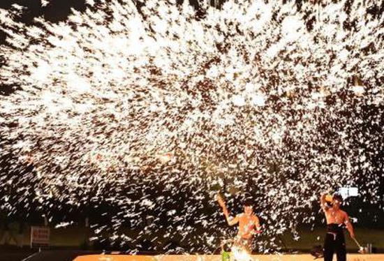 Shanghai launches first Pudong new year cultural festival