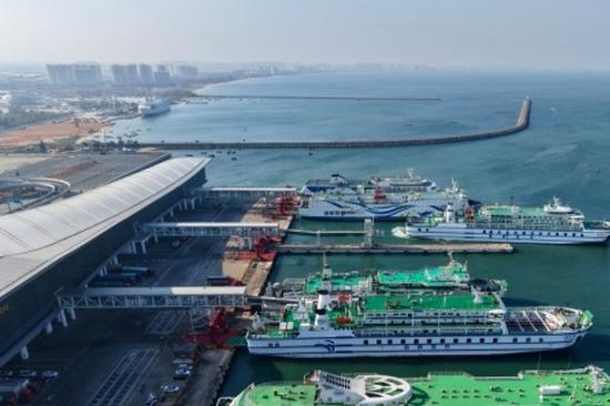 Hainan to open five duty-free stores for daily goods