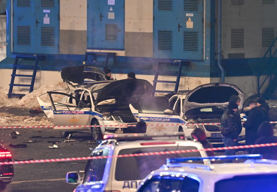 Moscow explosion kills 1 officer, injures 2