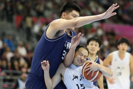Chinese men's basketball team beats Japan
