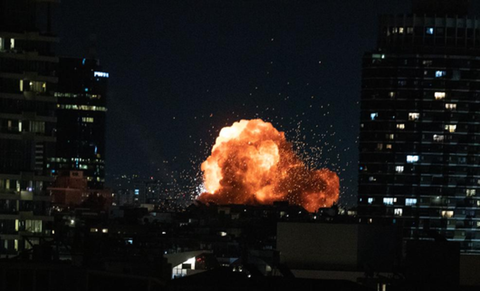 Explosion seen in downtown Tel Aviv of Israel