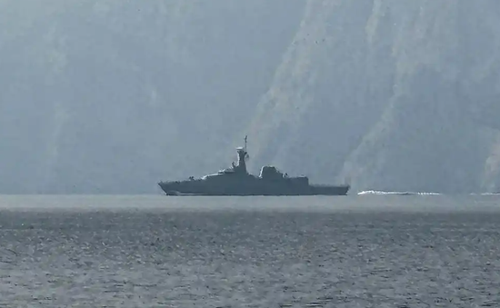 Iran again denies reports of closing Strait of Hormuz