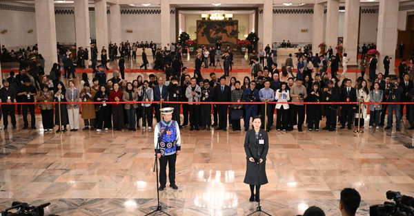 NPC deputies attend group interview ahead of closing meeting of annual session