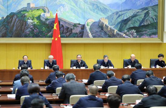 Chinese premier urges solid progress in government work in 2026