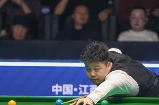 Zhao Xintong beats Han Fuyuan 5-0 to reach main draw at WST World Open