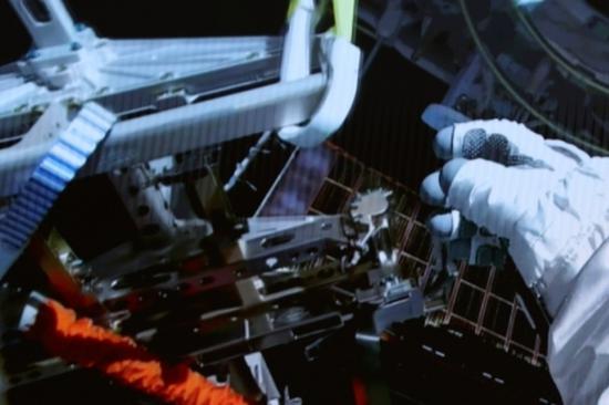 Shenzhou XXI astronauts perform 7-hour spacewalk outside Tiangong