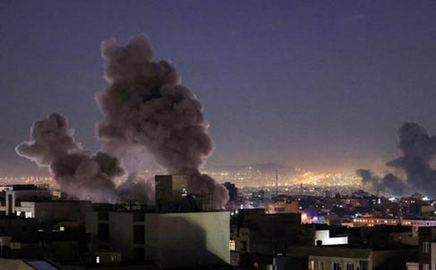 8 killed, 95 wounded in U.S.-Israeli attacks on bridge in N. Iran