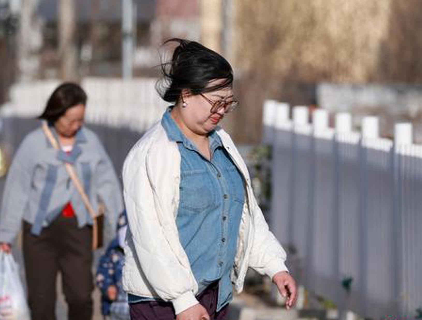 China renews blue alerts for rainstorms, gales