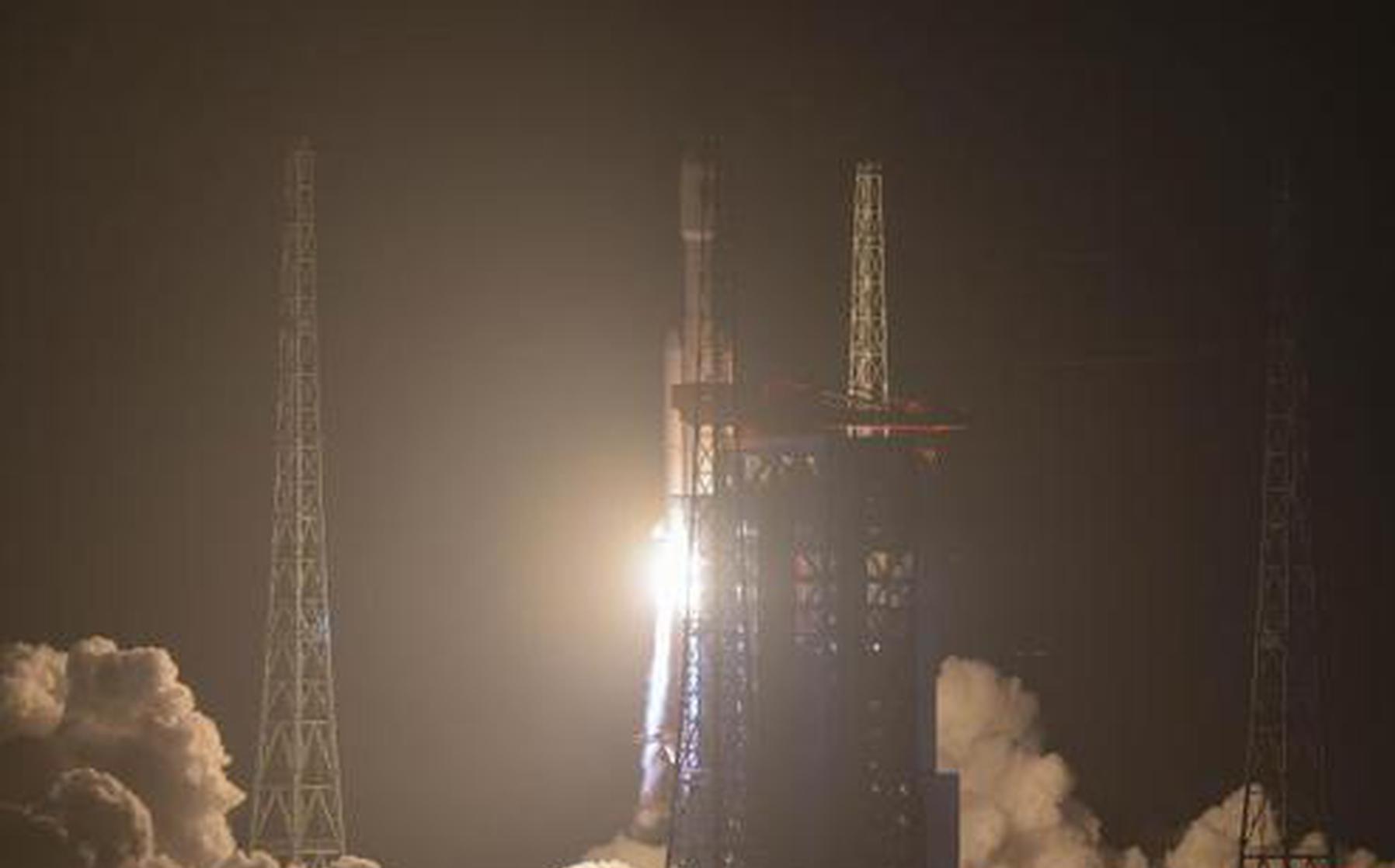 China's Long March-8 rocket launches new internet satellites