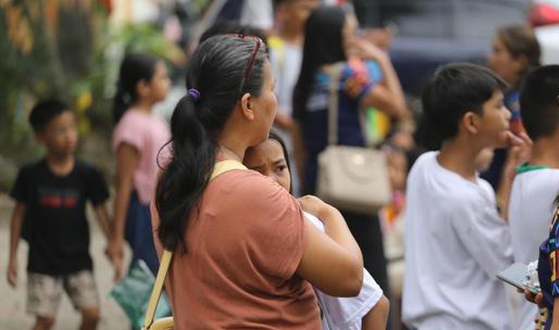 6 killed in highway crash in Philippines