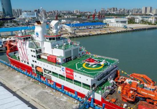 Chinese icebreaker Xuelong returns after fruitful Antarctic expedition