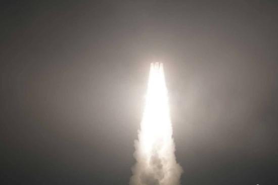 China launches new internet satellite group