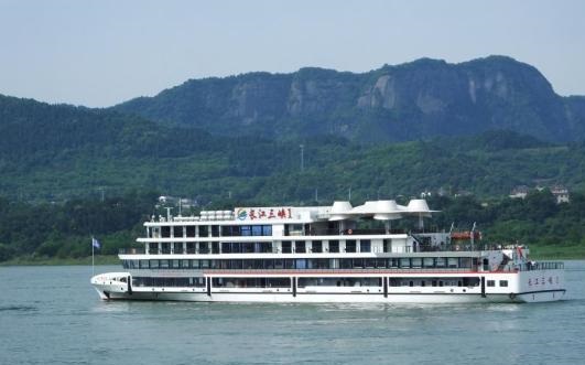 Cruise firm rides China's shift to experiential travel