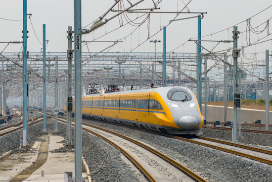 Xi'an-Shiyan high-speed railway tests full-line operation