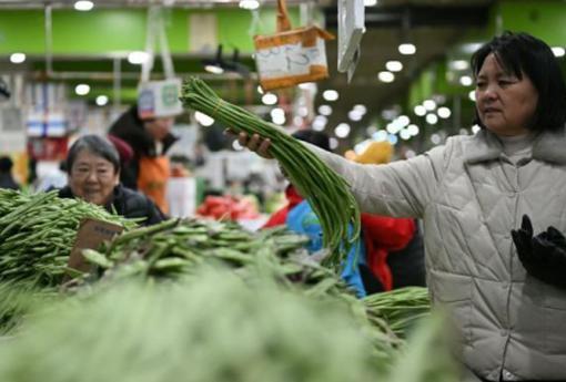 Fiscal, monetary tools to boost consumption