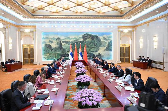 Chinese Premier Li Qiang meets Serbian President Aleksandar Vucic in Beijing