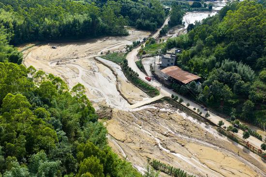 9 dead, 11 missing after heavy rain lashes SW China's Chongqing